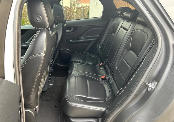 Jaguar F-Pace cena 133999 przebieg: 106220, rok produkcji 2019 z Trzcińsko-Zdrój małe 781